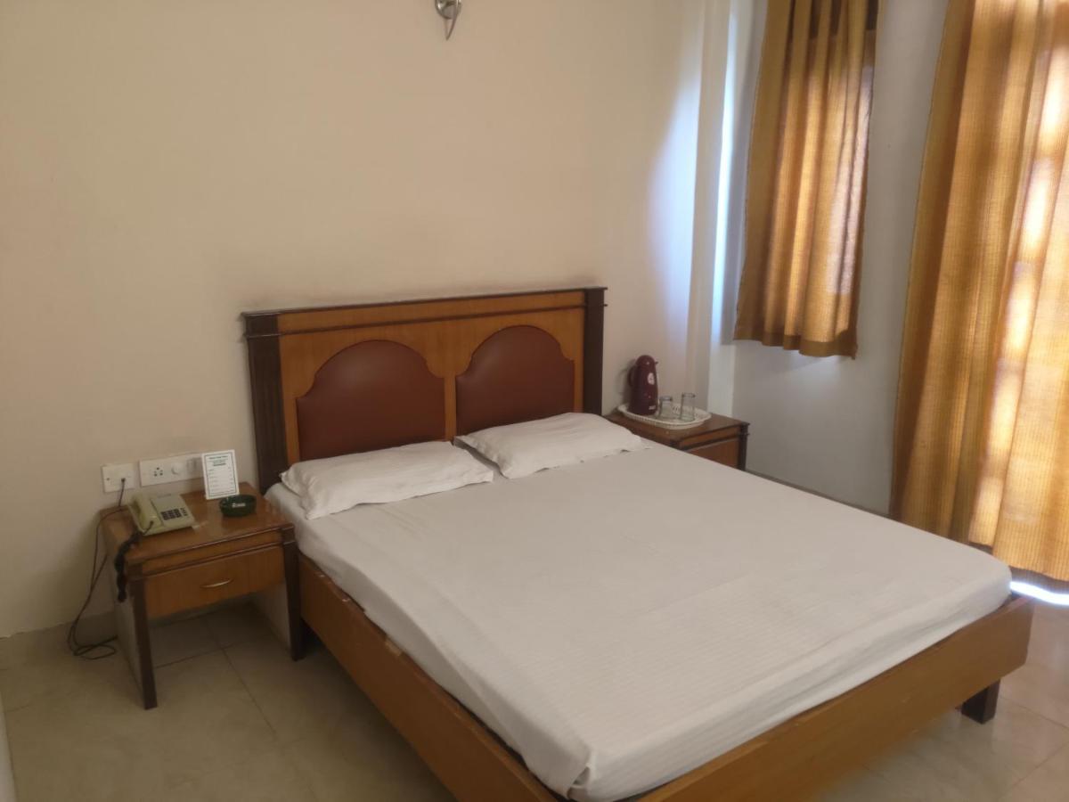 Hotel Fort View Tikamgarh Екстер'єр фото
