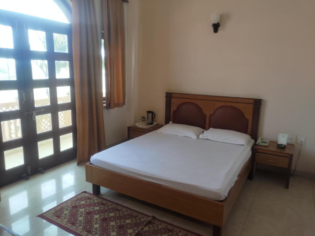 Hotel Fort View Tikamgarh Екстер'єр фото